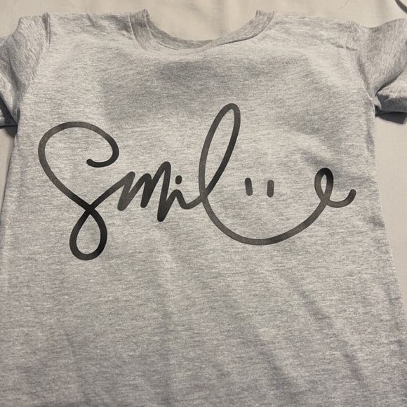 Other - Kids “smile” shirt